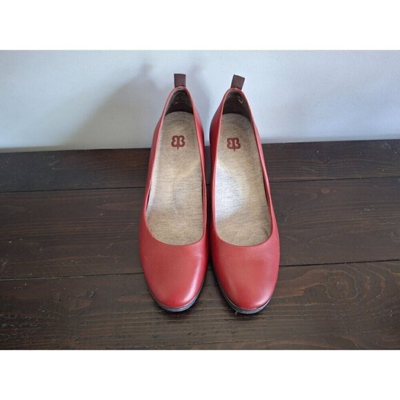 Betabrand Womens red Leather All Weather Wedges/Pre-owned, Sz. 9.5M EUC - Picture 5 of 9